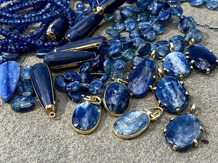 sapphire kyanite gemstone of the month